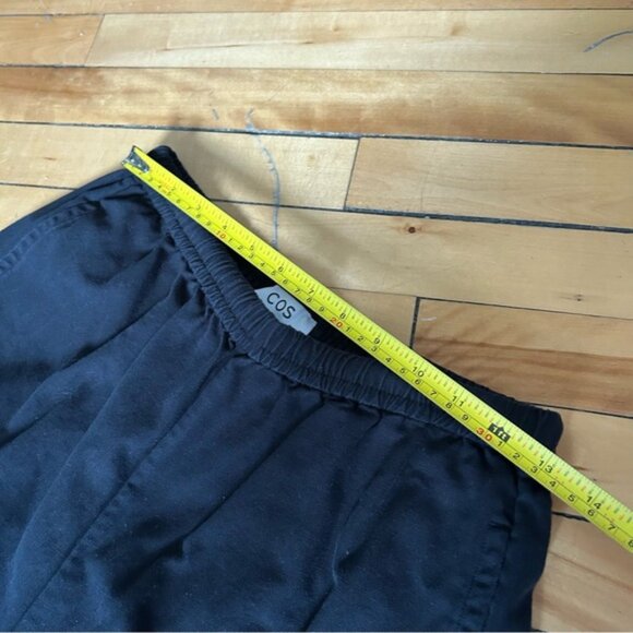 COS Sz 4 Black Barrel Relaxed Trendy Cotton Pants - Picture 9 of 13